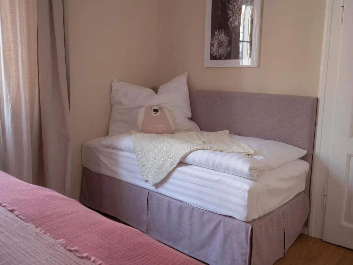 Red Flat By Grazrentals Direct By University & Free Parking 0*, Graz Österreich