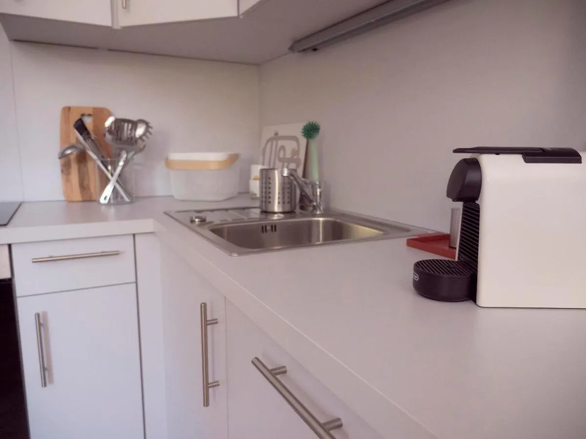 Red Flat By Grazrentals Direct By University & Free Parking Apartment